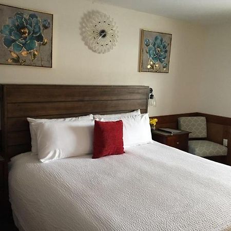 Atlantic Coast Inn Елсуърт Екстериор снимка