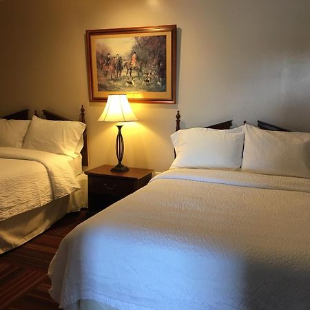 Atlantic Coast Inn Елсуърт Екстериор снимка
