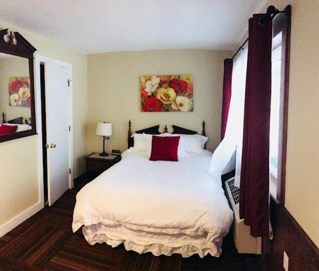Atlantic Coast Inn Елсуърт Екстериор снимка