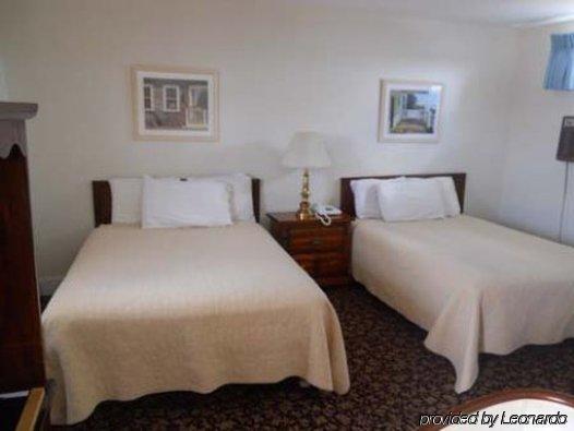 Atlantic Coast Inn Елсуърт Стая снимка